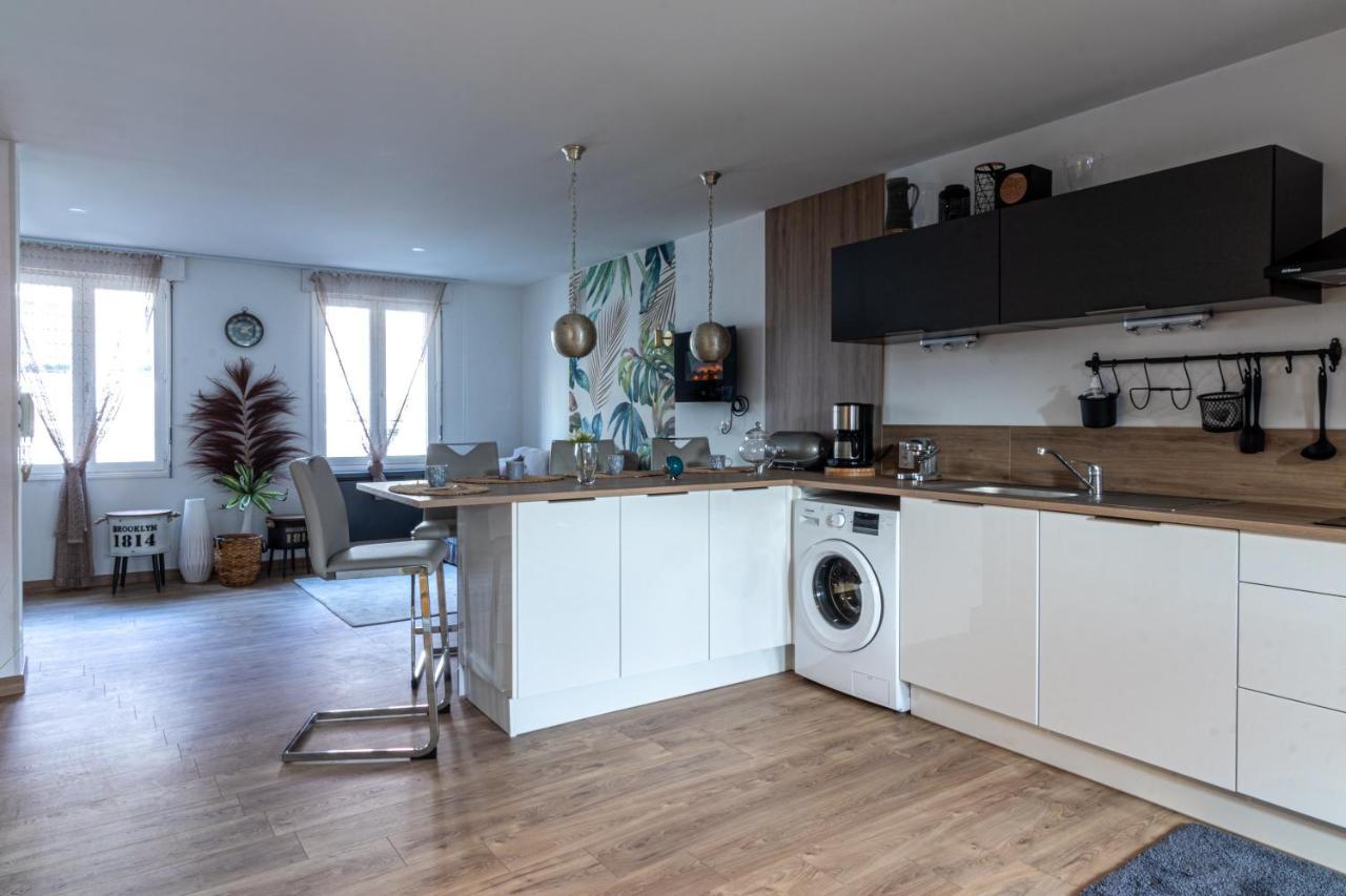 De Fil En Aiguille - Duplex Pour 4 A Calais Apartment Exterior photo